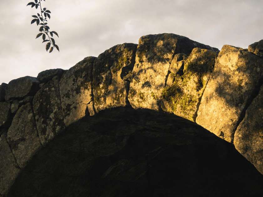 Замок Гоуска: «врата в ад», легенды, фото и советы туристам